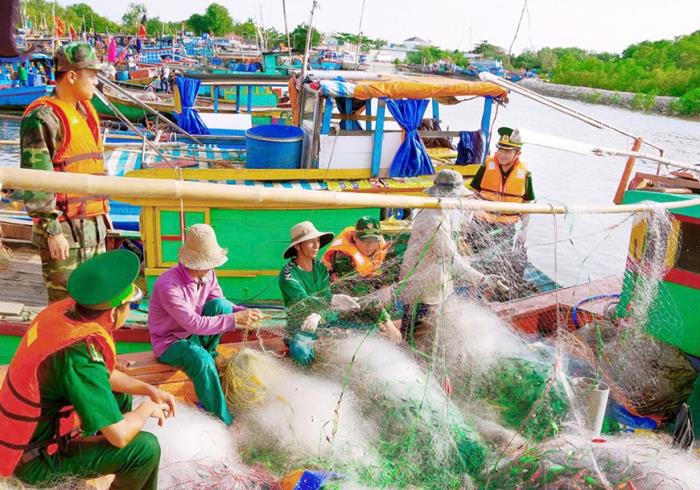 Phát huy sức mạnh tổng hợp, giữ vững an ninh biên giới biển