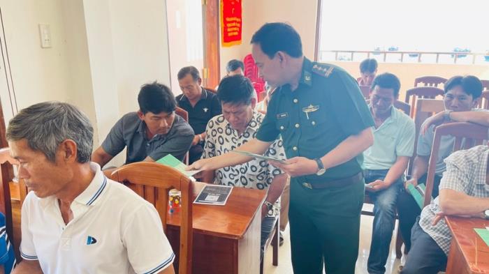 Bộ đội Biên phòng tỉnh Bình Định Tuyên truyền Luật Biển Việt Nam và chống khai thác IUU