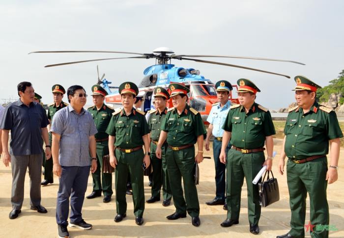 Đại tướng Phan Văn Giang khảo sát, chỉ đạo triển khai xây dựng một số công trình hạ tầng phát triển kinh tế-xã hội tại đảo Hòn Khoai