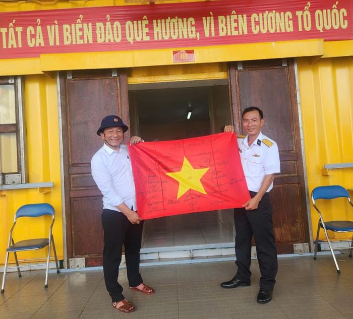 Trường Sa xa thật, nhưng gần trong tim