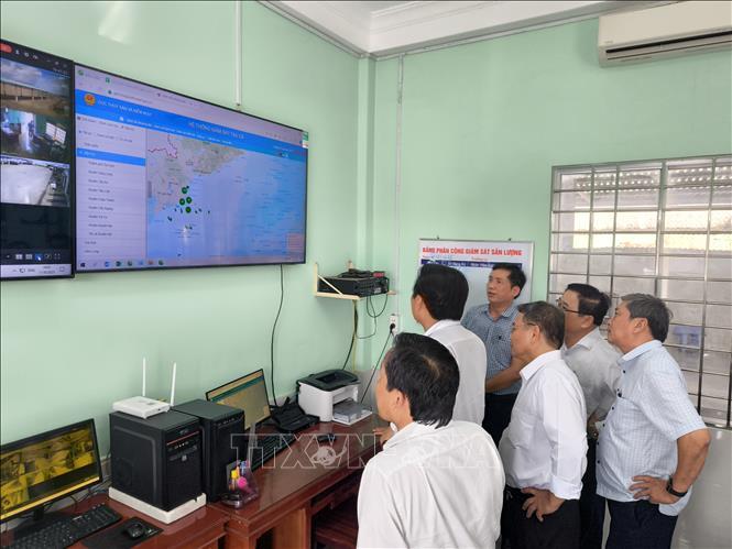 Trên 99% tàu cá Vĩnh Long lắp đặt thiết bị giám sát