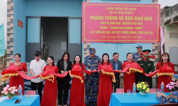 Vùng 3 Hải quân khánh thành, bàn giao ngôi nhà thứ 4 giúp dân trong ‘Chiến dịch Quang Trung