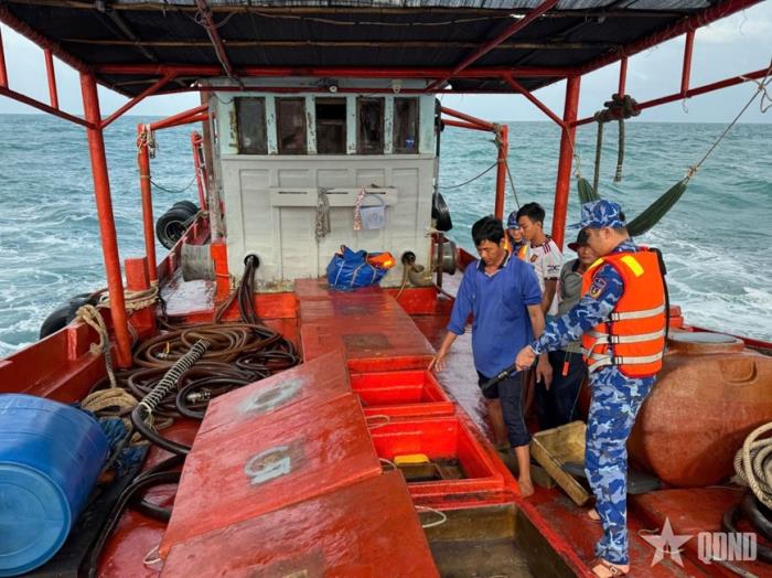 Quyết liệt đấu tranh phòng, chống tội phạm trên biển