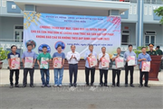 Tuyên truyền cho ngư dân ra khơi đầu năm về chống khai thác IUU