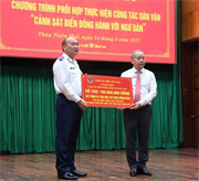 Cảnh sát biển Việt Nam và tỉnh Thừa Thiên - Huế ký kết chương trình ‘Cảnh sát biển đồng hành với ngư dân