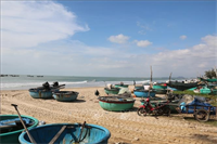 Bình Thuận khởi công công trình thả phao đánh dấu vùng biển đồng quản lý