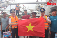 Bộ tư lệnh Cảnh sát biển đồng hành với ngư dân xã đảo Thổ Châu