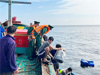 Điểm tựa của ngư dân trên biển