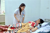 Những điều dưỡng viên yêu nghề, bám đảo