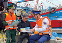 Tăng cường kiểm soát tàu cá chống khai thác IUU