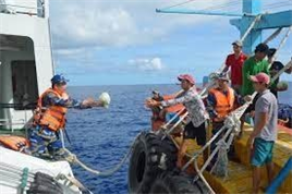 Vùng Cảnh sát biển 1 sát cánh cùng ngư dân vươn khơi