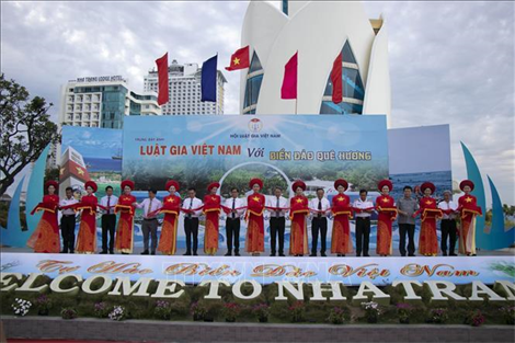 Trưng bày ảnh Luật gia Việt Nam với biển, đảo quê hương lần thứ 5