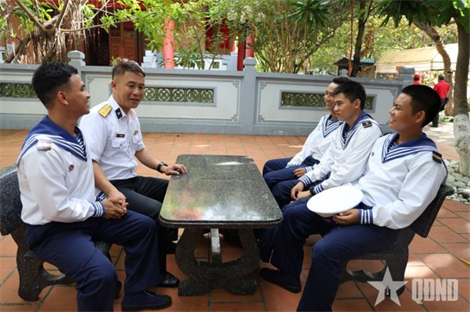 Trường Sa - ngọn hải đăng sáng niềm tin - Bài 2: Nơi neo giữ, kết nối niềm tin (Tiếp theo và hết)