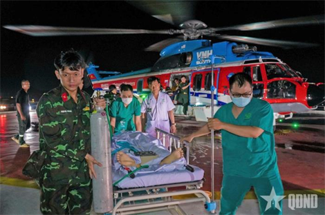 Bệnh viện Quân y 175: Bay cấp cứu bệnh nhân tiên lượng nặng từ đặc khu Trường Sa về đất liền