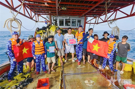 Bình yên biển, đảo quê hương: Những điểm gác giữa trùng khơi